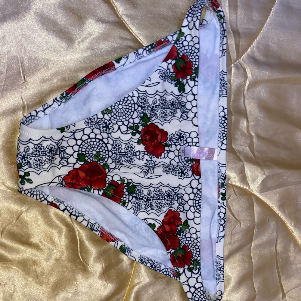 Victoria’s Secret bathing suit bottoms